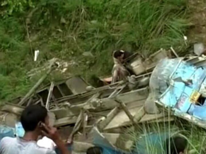 Himachal: 21 killed, 5 injured as bus falls in gorge near Shimla