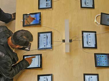 How your iPad, phone could be giving you a skin rash How your iPad, phone could be giving you a skin rash