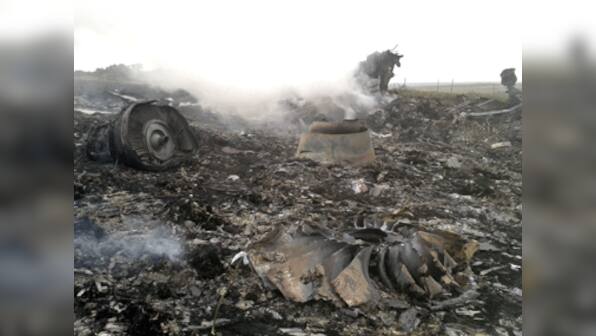 Malaysian plane MH17 shot down; Ukraine prez, rebels deny involvement