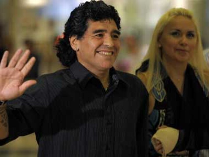 Disturbing video: Soccer star Diego Maradona filmed hitting his ex-girlfriend