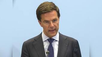 Dutch PM expresses shock over disrespectful behaviour at MH17 crash site