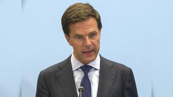 Dutch PM expresses shock over disrespectful behaviour at MH17 crash site