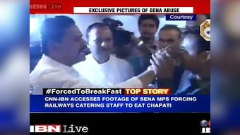 Force-feeding Muslim: Shiv Sena likens incident to Godhra train burning