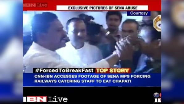Force-feeding Muslim: Shiv Sena likens incident to Godhra train burning