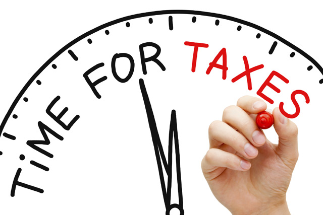 Guess what: Bosses more likely to use social media to chill at work Guess what: Bosses more likely to use social media to chill at work