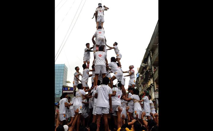 Photos: Mumbai govindas celebrate Janmashtami by breaking the Dahi Handi Photos: Mumbai govindas celebrate Janmashtami by breaking the Dahi Handi