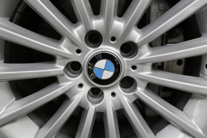 BMW sales hit record high thanks to China, Q2 profit jumps 26% BMW sales hit record high thanks to China, Q2 profit jumps 26%