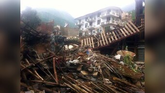 Death toll from China quake now at 381, injured at 1,800