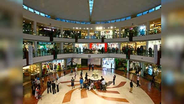 Supply of retail space in shopping malls falls 80% in 2014
