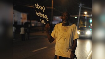 Police officer guns down black teen in St Louis, Missouri
