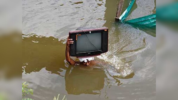Kosi flood threat: Centre assures CM of help, Indian experts rushed to Nepal