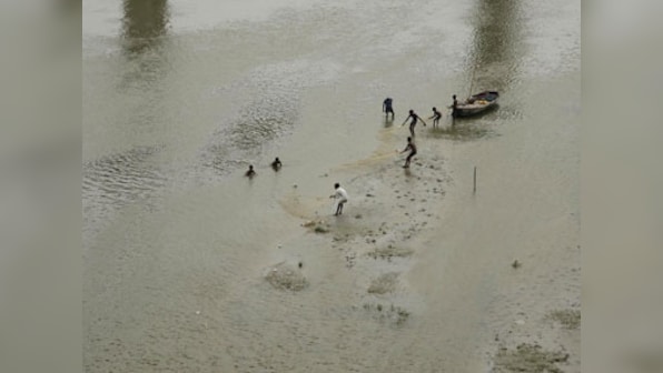 UP: Govt issues flood warning for River Rapti; gets ready for evacuation