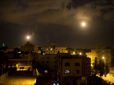 Troops will leave Gaza by 8 am ceasefire, promises Israel Troops will leave Gaza by 8 am ceasefire, promises Israel