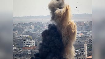 Israeli army strikes Hamas targets in Gaza Strip in retaliation to Palestinians' rocket attack, no casualties reported