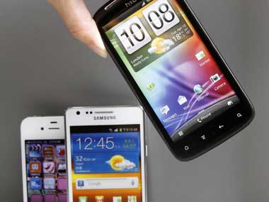 Apple's hold on enterprise mobile space falls; Android jumps Apple's hold on enterprise mobile space falls; Android jumps