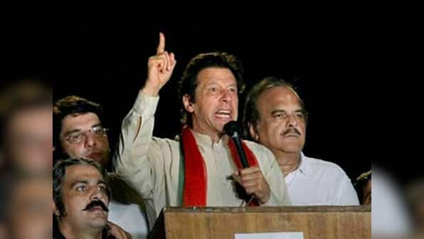 Pakistan: Imran Khan's look-alike big draw at 'Azadi March'