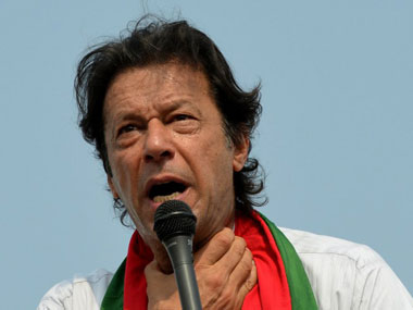 Two killed, 450 injured in Pakistan; Imran Khan vows to fight till death Two killed, 450 injured in Pakistan; Imran Khan vows to fight till death