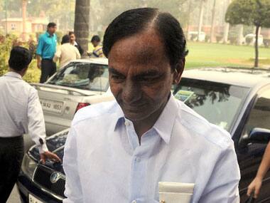 KCR's 'superhit' survey: Efficient surveyors impress people of Telangana