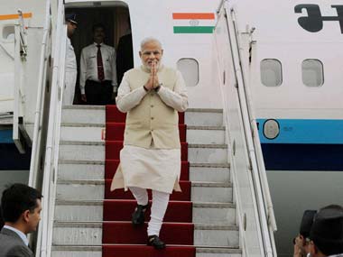 PM Modi woos Nepal with HIT mantra, shows expert diplomatic skills PM Modi woos Nepal with HIT mantra, shows expert diplomatic skills