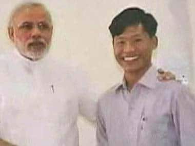 Narendra Modi with Jeet Bahadur. 