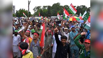 Protesters demanding Sharif's resignation besiege Pakistan's Parliament building