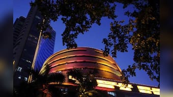 Sensex ends at new high on rebound in metal, auto stocks 