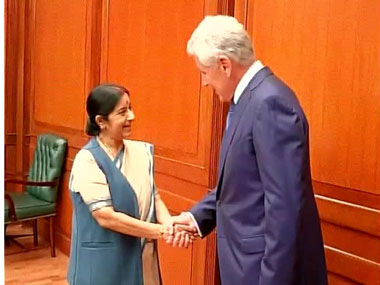 US Defence Secretary Chuck Hagel meets Sushma, to meet Modi later today US Defence Secretary Chuck Hagel meets Sushma, to meet Modi later today