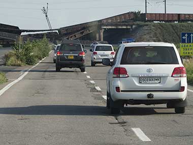 MH17 crash: More belongings found at Ukraine disaster site MH17 crash: More belongings found at Ukraine disaster site
