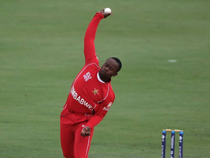 Zimbabwe's Prosper Utseya reported for suspect action