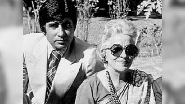 Big B remembers mom Teji Bachchan on her b'day, says she is the most beautiful woman 