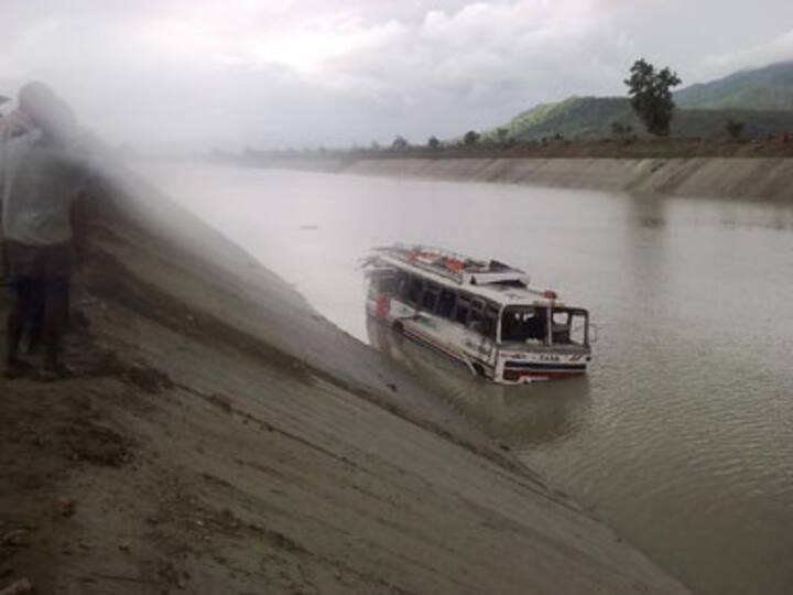 Meghalaya: Bus falls into gorge killing four