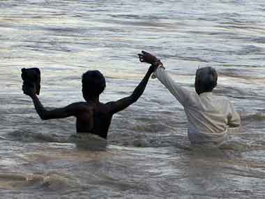 CM Naidu reviews situation after flood alert in coastal Andhra CM Naidu reviews situation after flood alert in coastal Andhra