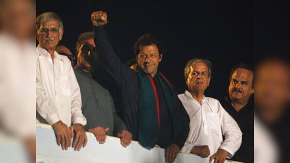 Pakistan: Imran Khan-led protesters breach red zone, march to parliament