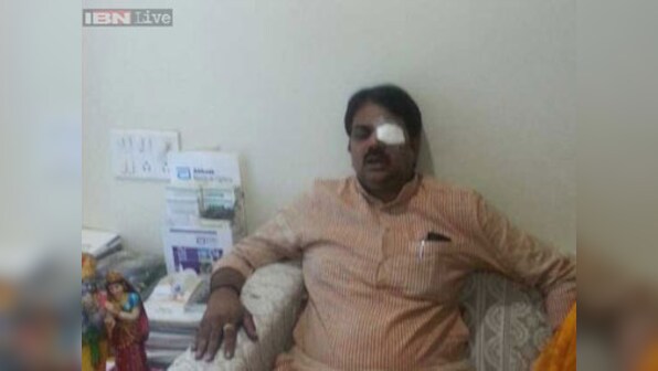 Maharashtra minister suffers eye injury after protesters threw ink at him