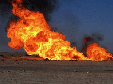 US attack on ISIL continues; 3 air strikes hit northern Iraq