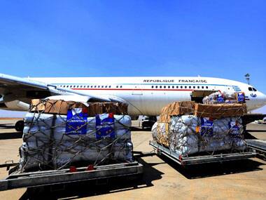 Humanitarian aid being flown into Iraq. AFP.