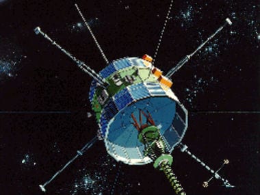 NASAs vintage ISEE-3 spacecraft makes successful lunar visit