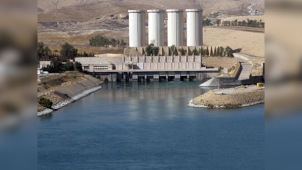 Iraq unrest: Obama lauds recapturing of Mosul Dam