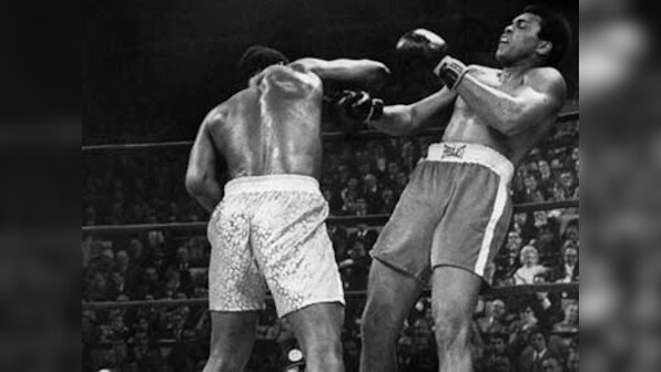 Muhammad Ali's 'Fight of the Century' gloves up for auction