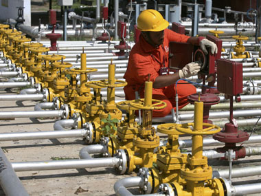 India to build pipeline from Bihar's Motihari to Nepal to supply petrol, diesel India to build pipeline from Bihar's Motihari to Nepal to supply petrol, diesel