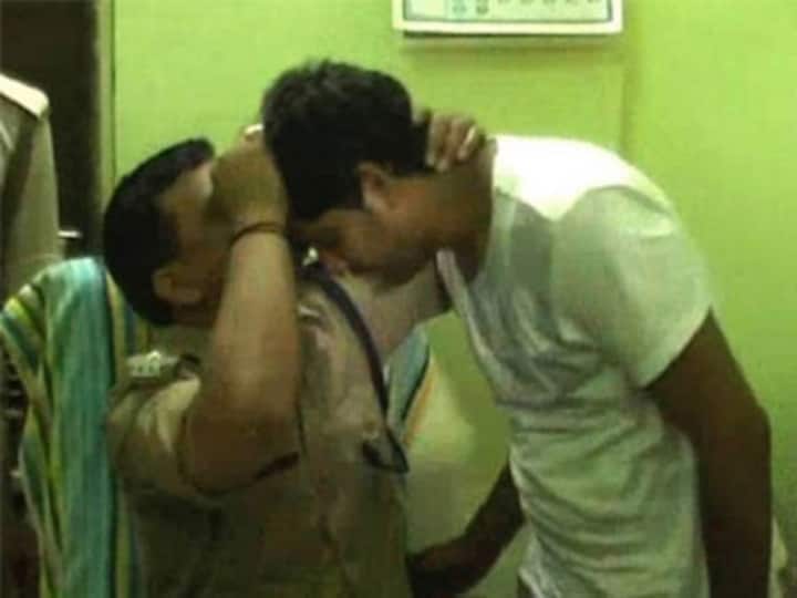 Accused of killing wife, biscuit baron's son gets a kiss from Kanpur policeman