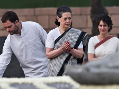 Two Gandhis have always meant trouble, will adding Priyanka finish Cong? Two Gandhis have always meant trouble, will adding Priyanka finish Cong?