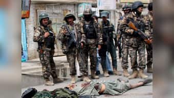 Afghanistan: Taliban suicide bomber kills six soldiers in Kabul