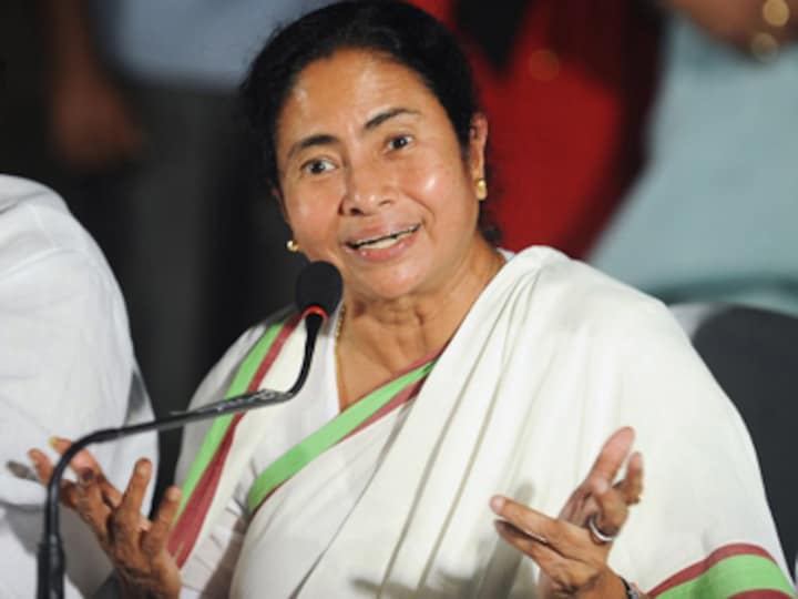 Mamata's support for GST shows tacit understanding between BJP, TMC: opposition