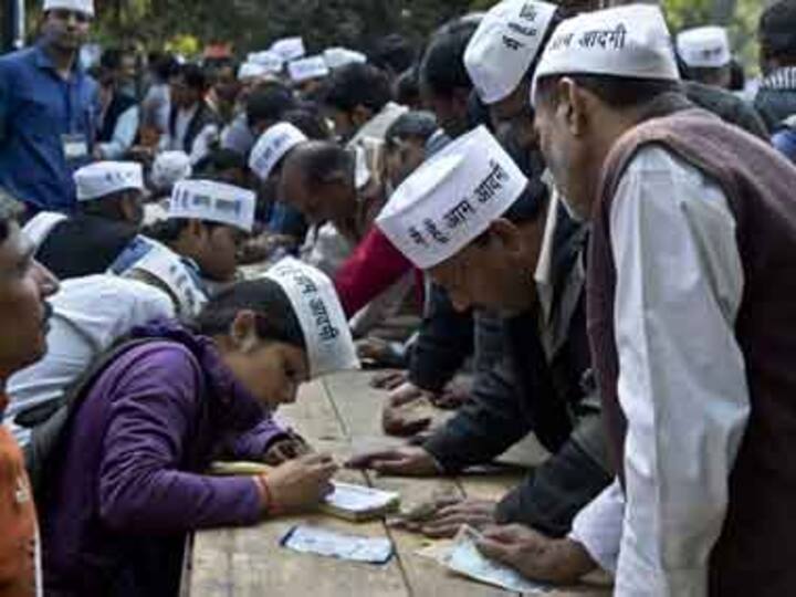Tottering to its end? 2 key leaders resign from party posts in AAP Maharashtra