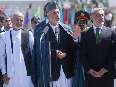 Afghanistan: Karzai urges presidential poll candidates to unite Afghanistan: Karzai urges presidential poll candidates to unite
