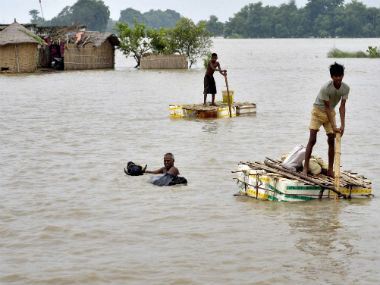 Bihar floods: Nitish Kumar seeks army, IAF help as situation deteriorates Bihar floods: Nitish Kumar seeks army, IAF help as situation deteriorates