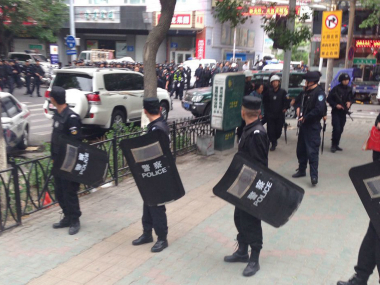 China: Three cops convicted for torturing suspects in police detention China: Three cops convicted for torturing suspects in police detention