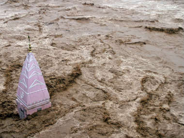 J&K floods: How Twitter, Facebook are helping the military in their rescue ops J&K floods: How Twitter, Facebook are helping the military in their rescue ops