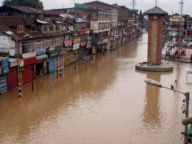 Flood waters recede, lakhs still wait for help, anger mounts Flood waters recede, lakhs still wait for help, anger mounts